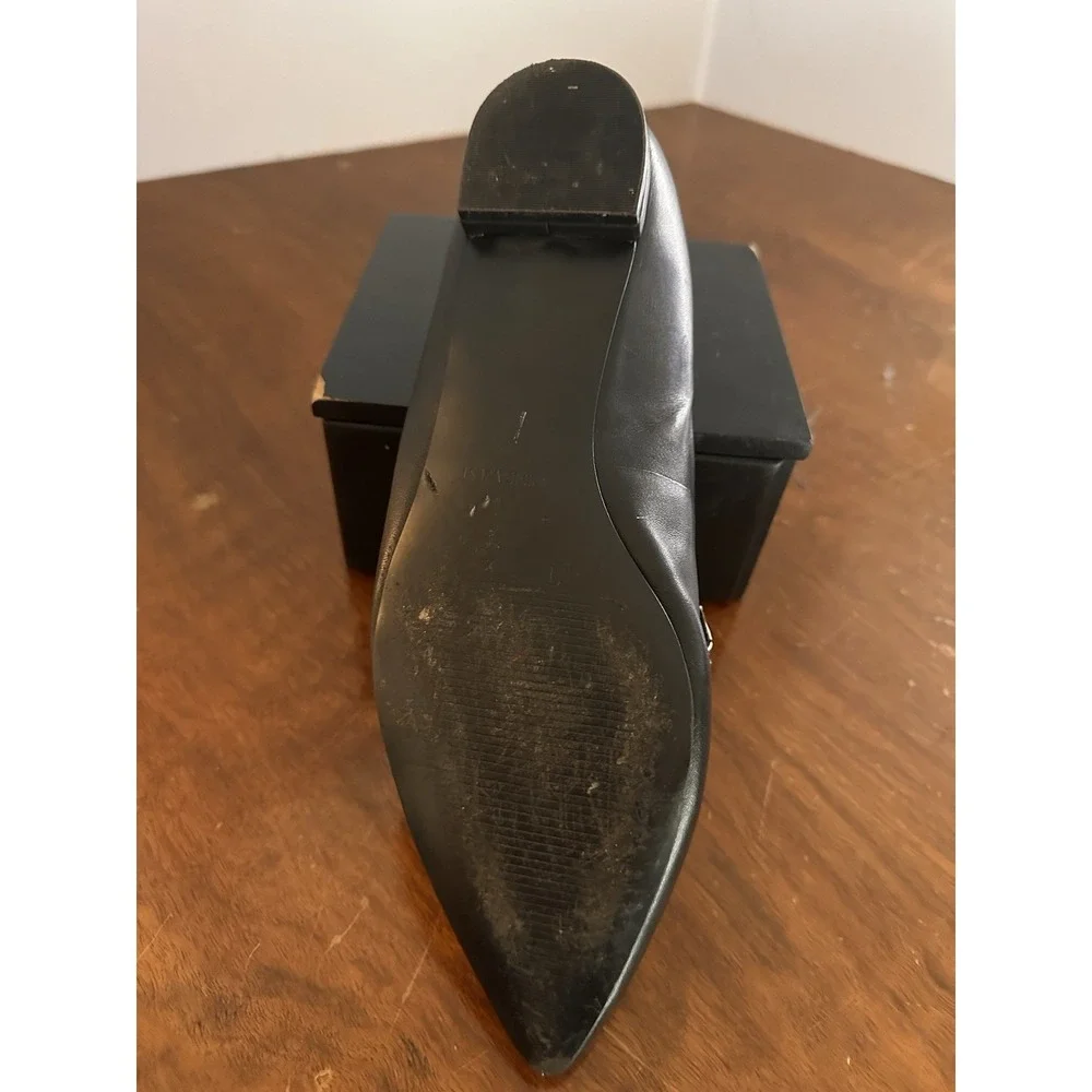 Nine West Pointed‎ Black Metallic Silver Flat Shoes Size 8.5 Dressy Professional